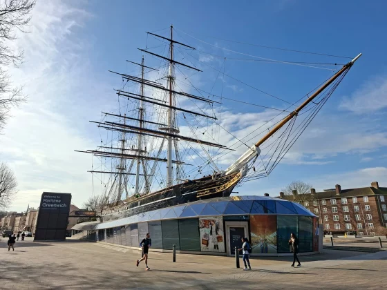 Обзор Galaxy A56: середнячок для требовательных пользователей фото