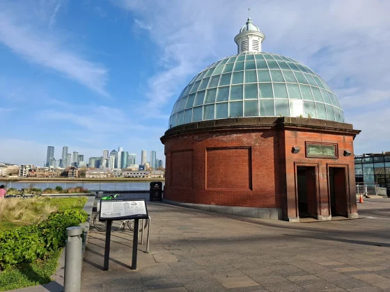 Обзор Galaxy A56: середнячок для требовательных пользователей фото