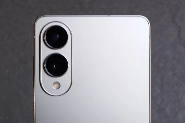 Обзор Samsung Galaxy S25 Edge: один фатальный недостаток фото