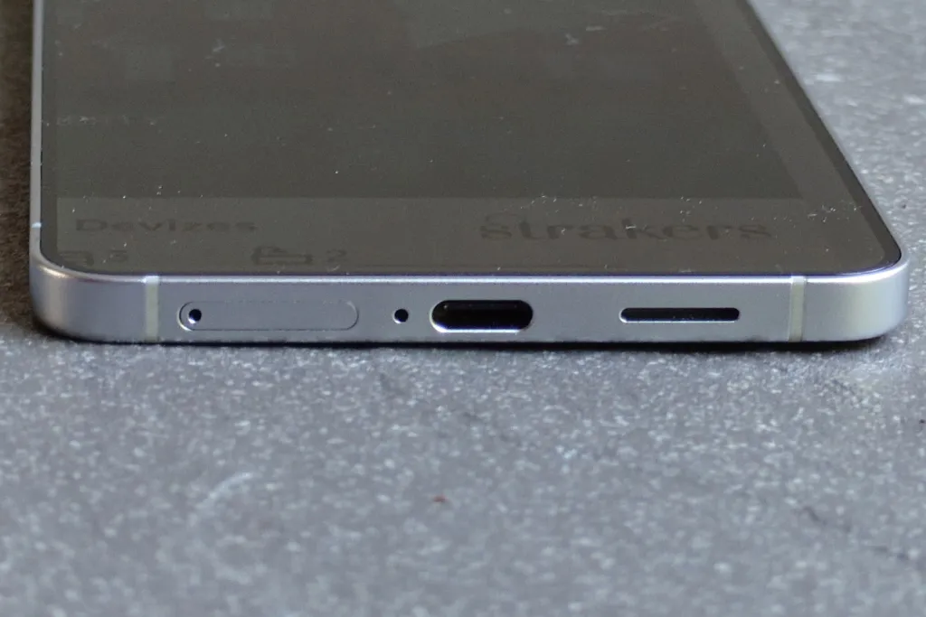 Samsung Galaxy S25 Edge 