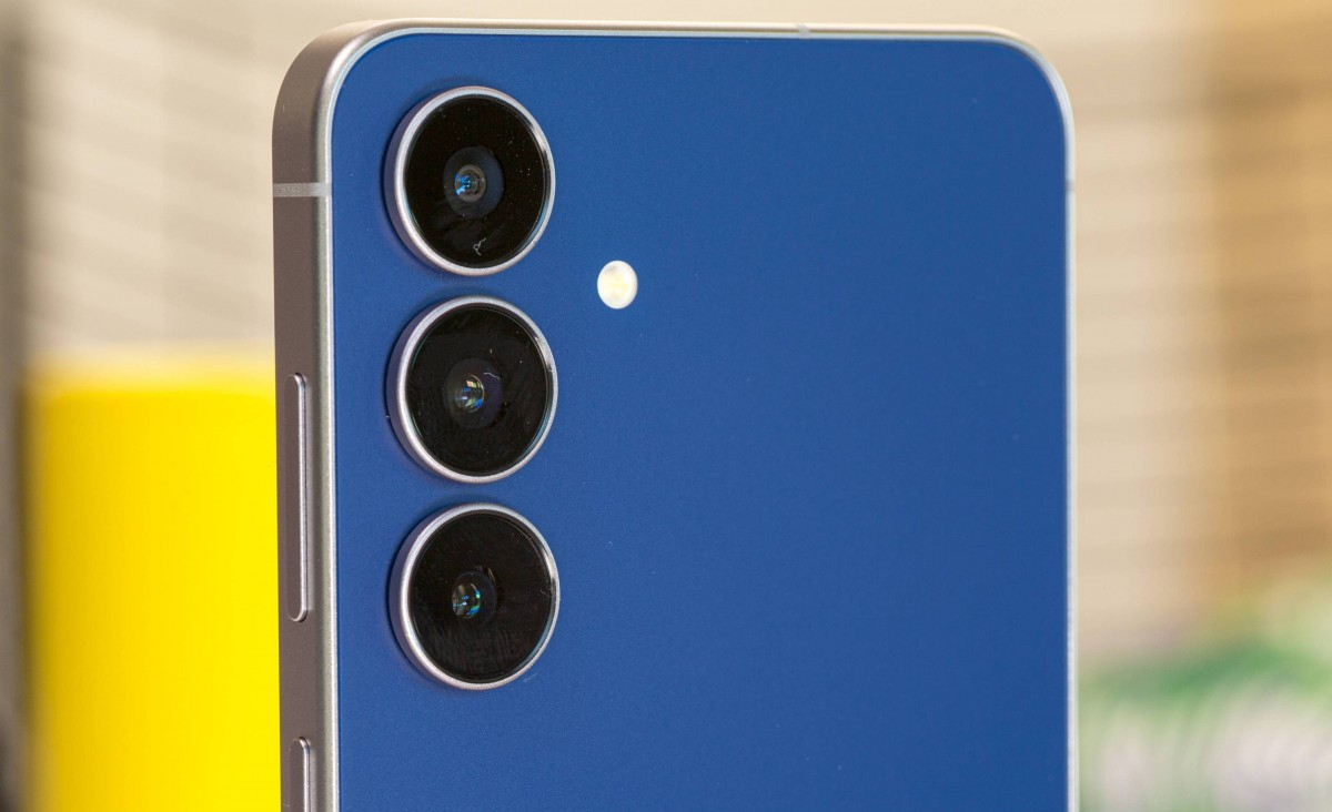 Samsung Galaxy S25 FE 