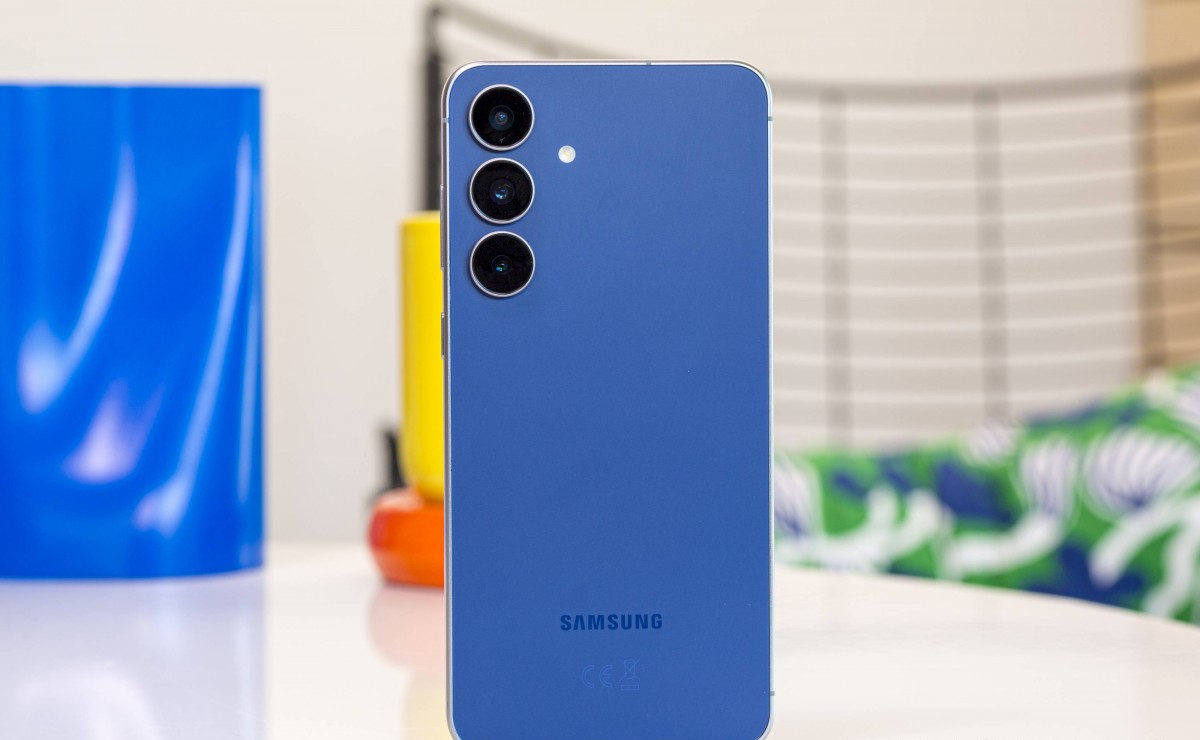 Samsung Galaxy S25 FE 