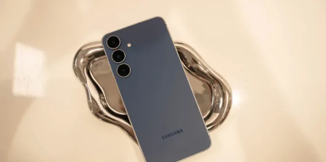 Samsung Galaxy S25 FE тест камер, экрана и мощности Samsung Galaxy S25 FE тест камер, экрана и мощности