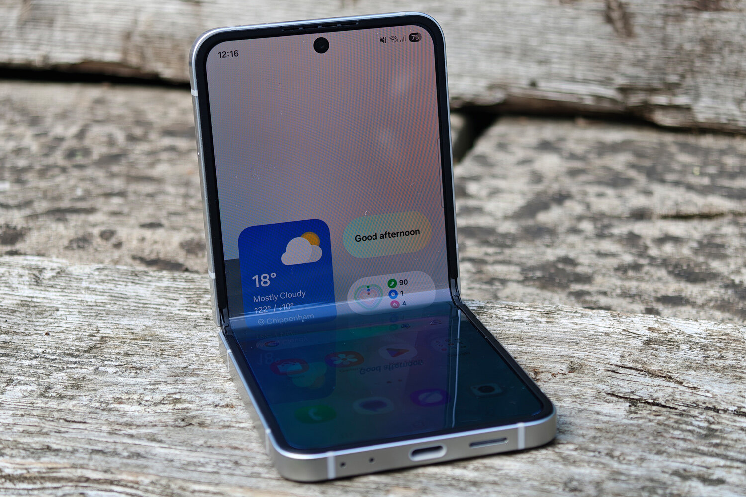 Samsung Galaxy Z Flip 7 FE Почему эта раскладушка_