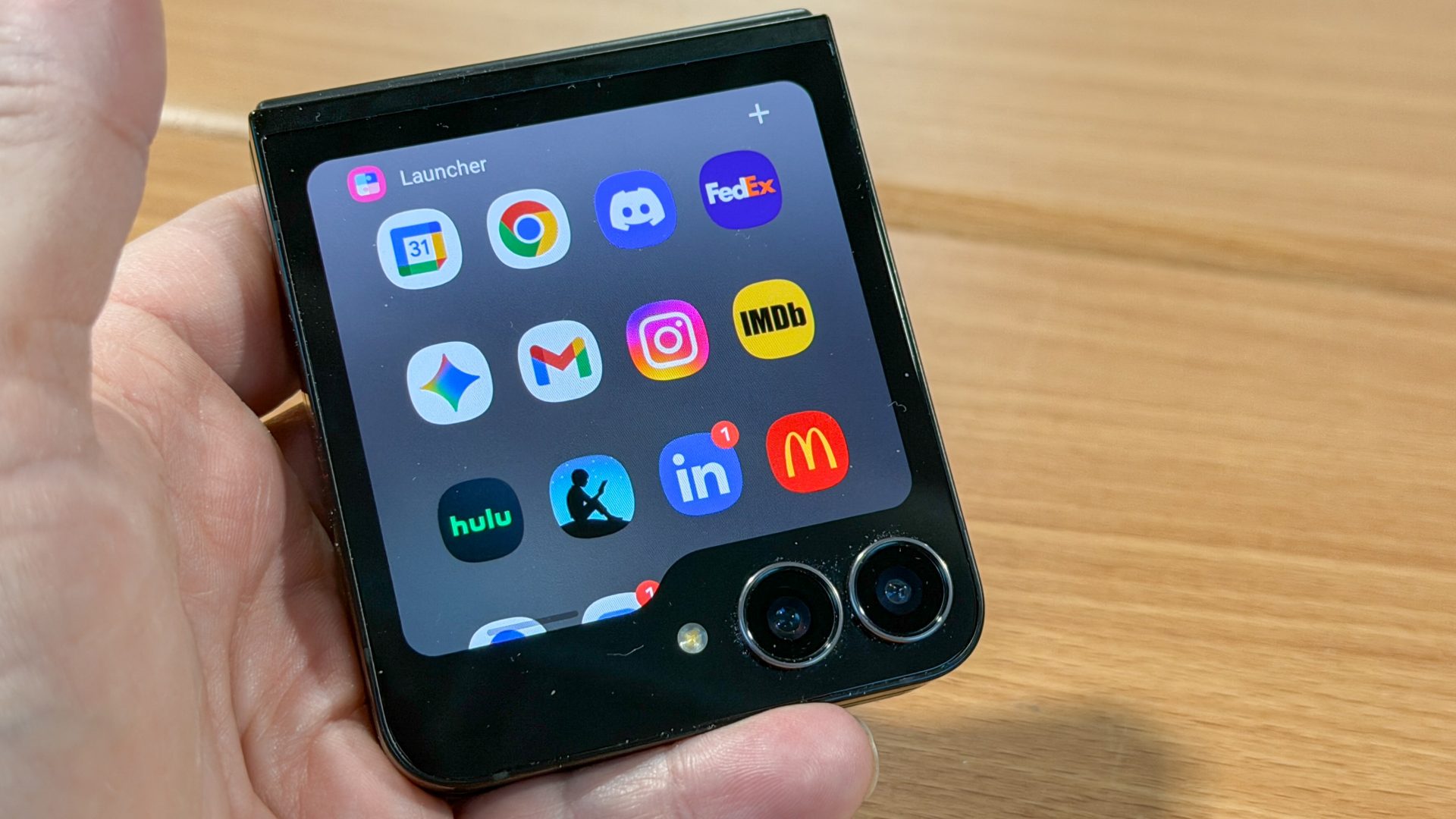 Samsung Galaxy Z Flip 7 FE: Стоит ли переплачивать?