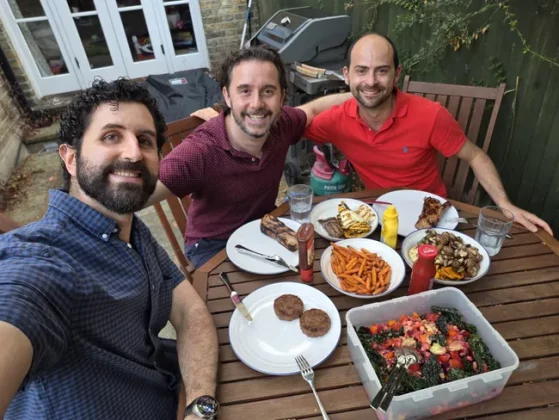 Обзор Galaxy Z Fold 7: Samsung наконец-то догнал конкурентов фото