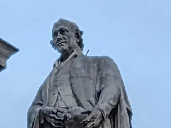 Обзор Galaxy Z Fold 7: Samsung наконец-то догнал конкурентов фото