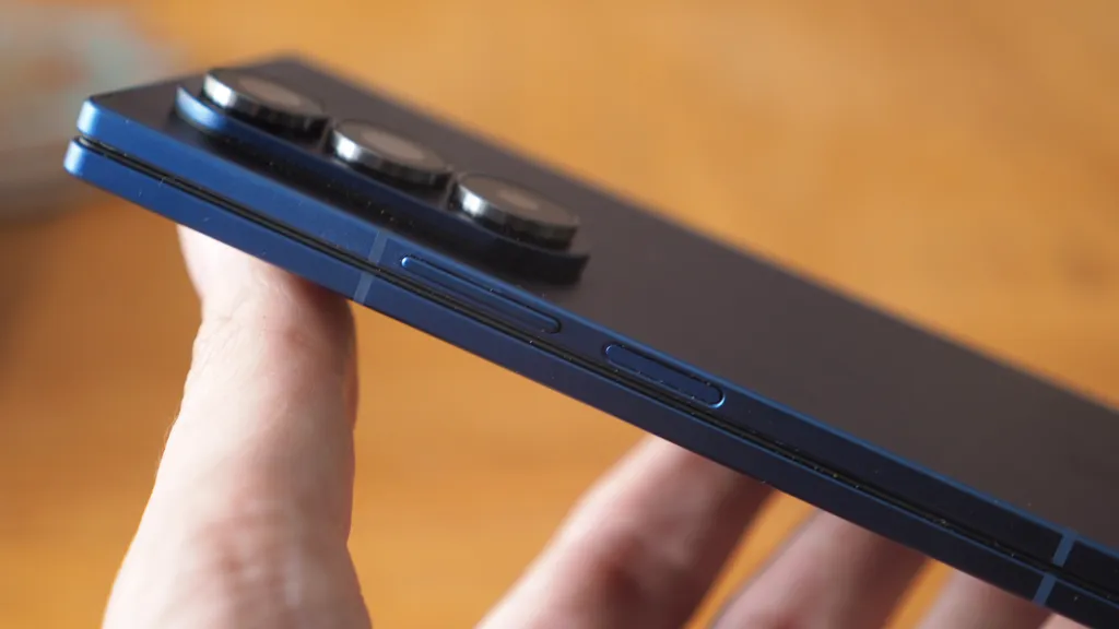 Samsung Galaxy Z Fold 7