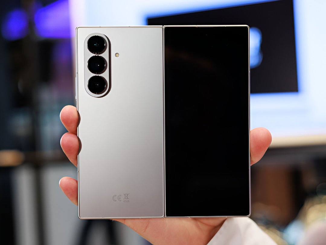 Трифолды Samsung будут дорогими из-за осторожности компании