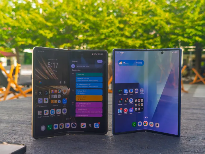 Samsung Galaxy Z Fold 7 vs Honor Magic V5