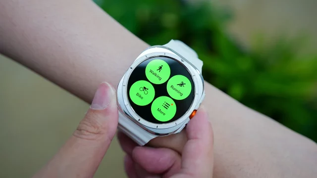 Samsung Health Assistant Ваш ИИ-тренер для здоровья Samsung Health Assistant Ваш ИИ-тренер для здоровья