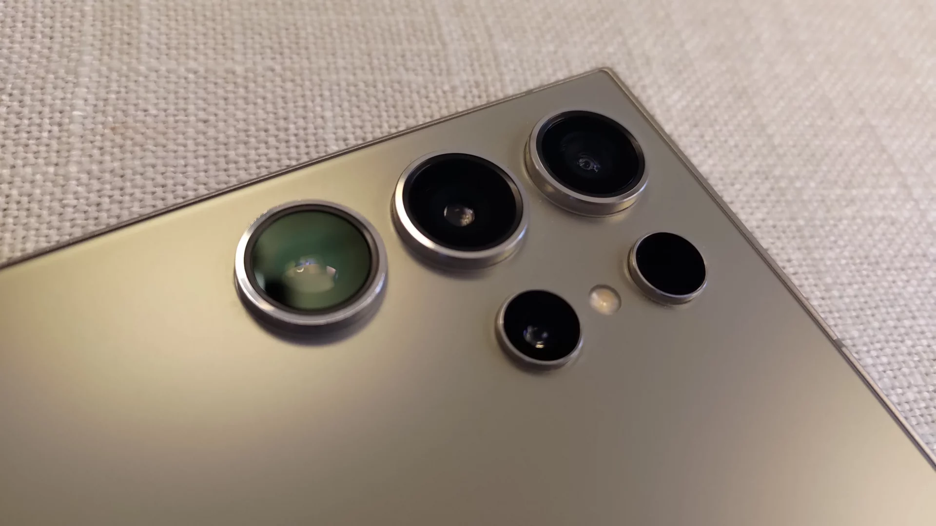 Samsung забила на инновации: камера Galaxy S26 Ultra разочарует фанатов