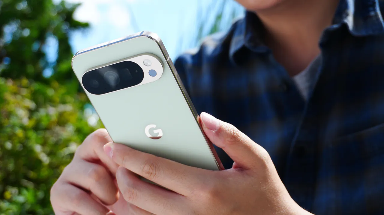 Сравнение iPhone 17 Pro Max и Pixel 10 Pro XL