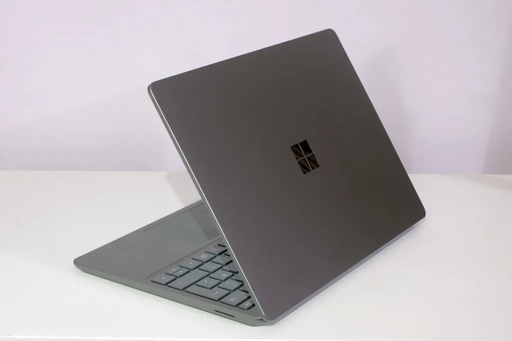 Surface Laptop Go 3