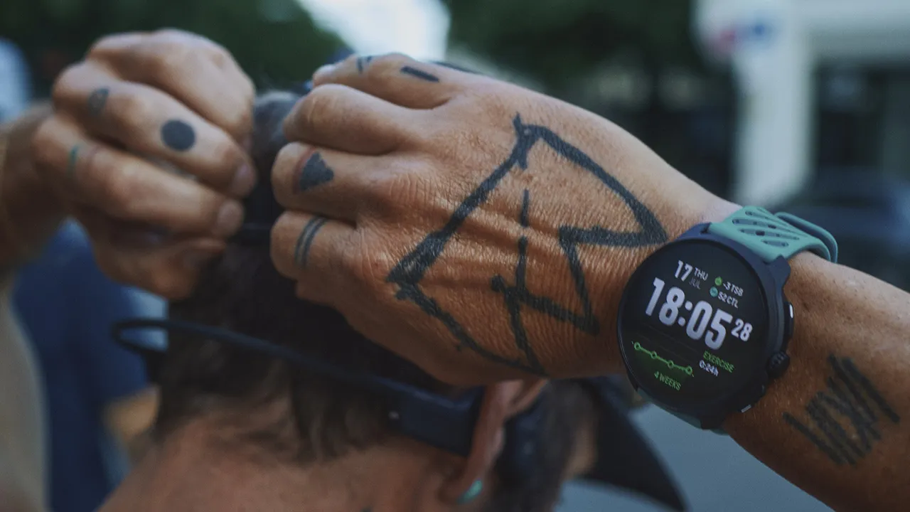 454905Suunto Race 2: фитнес-браслеты с неточным пульсом окончательно устарели