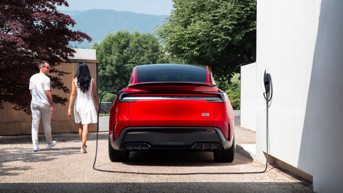 Tesla Model Y Performance: Как любимый электрокар стал суперкаром