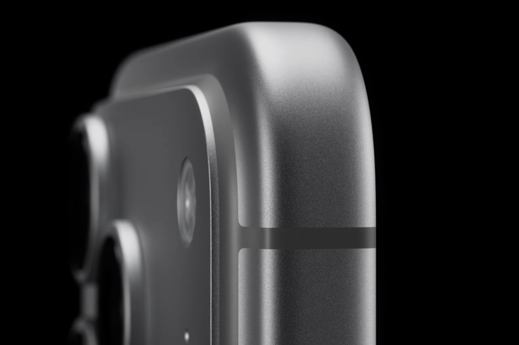 Внимание на камеру почему iPhone 17 Pro стал таким «пухлым»? картинка Внимание на камеру почему iPhone 17 Pro стал таким «пухлым»