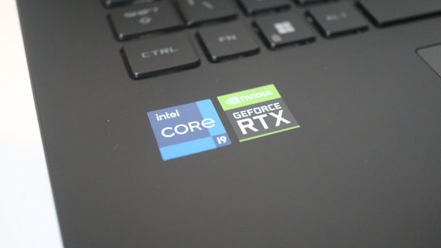 Vp3kcuuKCBvE37AatFZPxD Гибридный прорыв: CPU от Intel и GPU RTX от NVIDIA в одном чипе