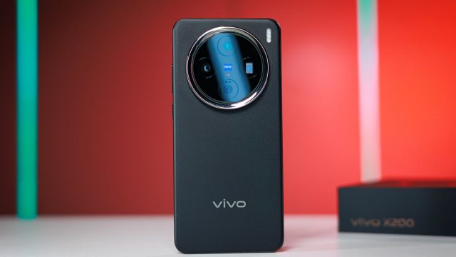 Впервые показан дизайн Vivo X300 Pro флагман удивил необычной камерой