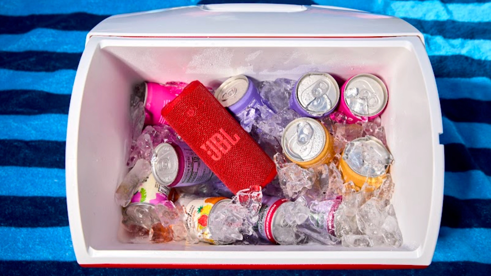 JBL представляет нового неубиваемого бойца