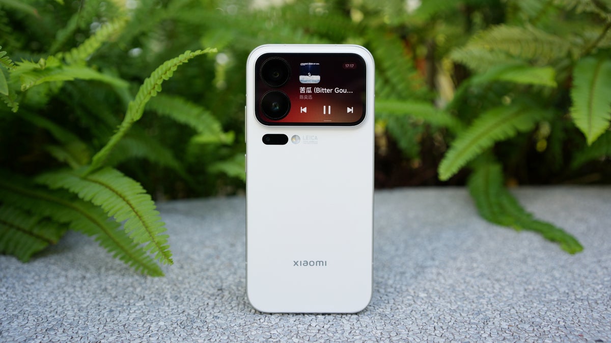 486146Китайский клон не сработал: Xiaomi 17 проваливает стратегию копирования