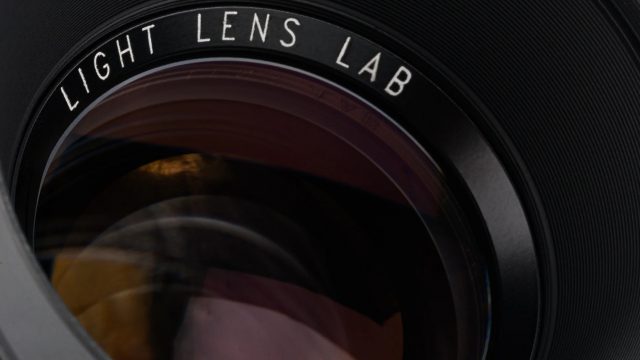 Объектив-монстр: 300mm f/1.9 APO от Light Lens Labs потряс фотомир!