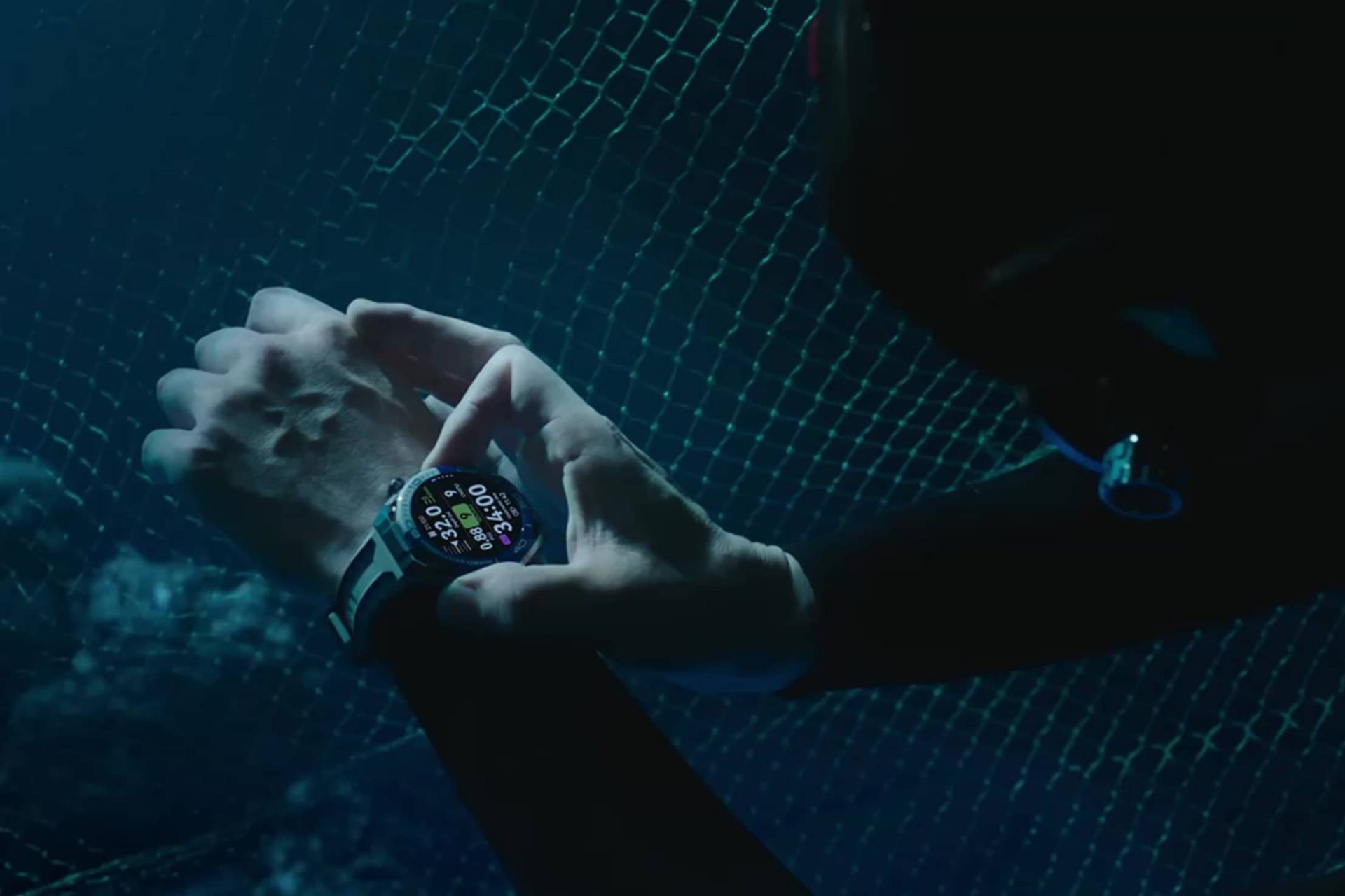 Забудьте о дайв-компьютерах: Huawei Watch Ultimate 2 позволяют общаться под водой с помощью сонара