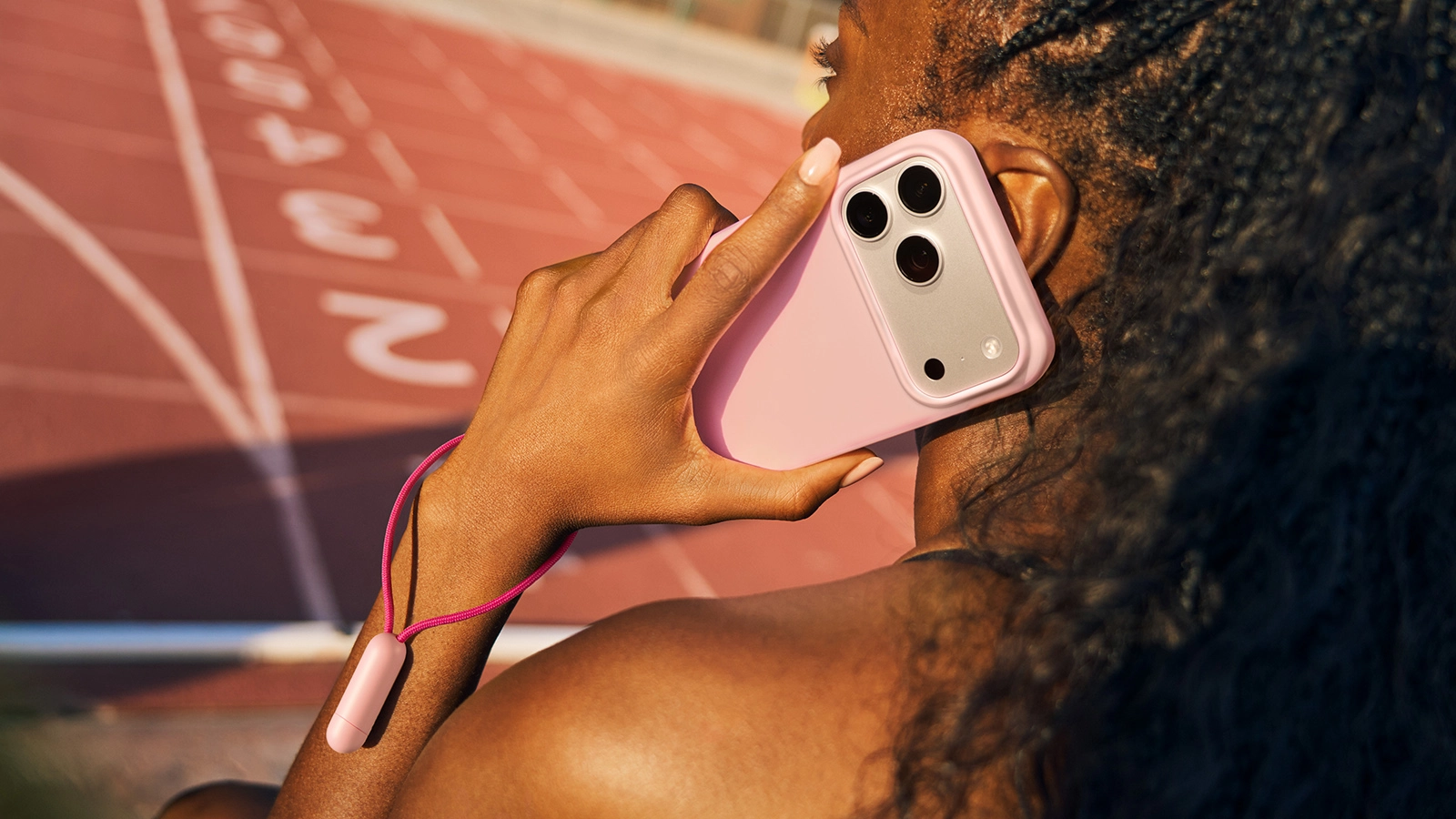 Забудьте о наушниках: Beats выпустила чехлы для iPhone 17 с MagSafe и управлением камерой фото