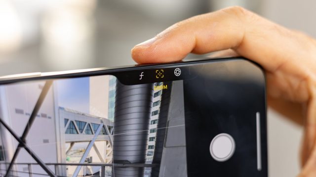 Смартфон iPhone 20 обзаведется кнопками нового поколения Смартфон iPhone 20 обзаведется кнопками нового поколения