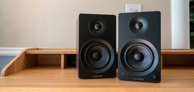01_Fluance Ai41 Powered Bookshelf Speakers