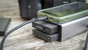 Обзор Lexar Workflow Go — модульная док-станция в поле