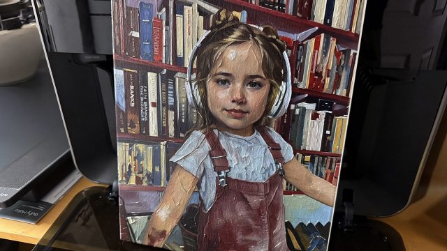 01_I tried the worlds first home UV texture printer and now I can print on anything Обзор eufyMake E1: УФ-принтер для печати на чём угодно