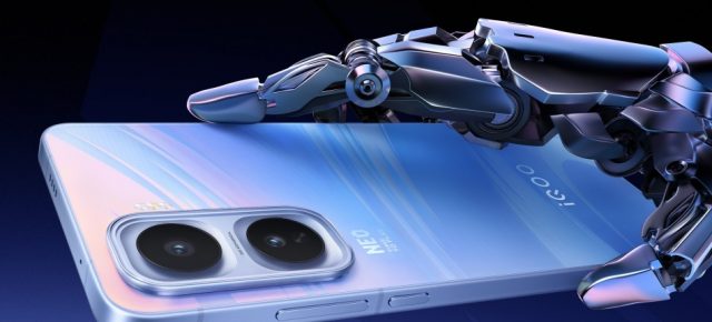 iQOO Neo11 с батареей 7500 мА·ч и 2K-дисплеем