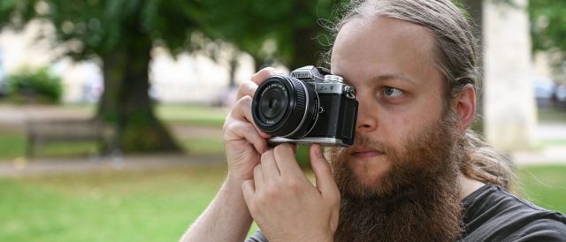 01_Nikon Z fc review_ old-school style meets cutting-edge tech Обзор Nikon Z fc — ретро-камера с Z-байонетом и 20.9 МП