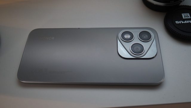 Обзор Honor 400 Lite: доступный телефон без компромиссов