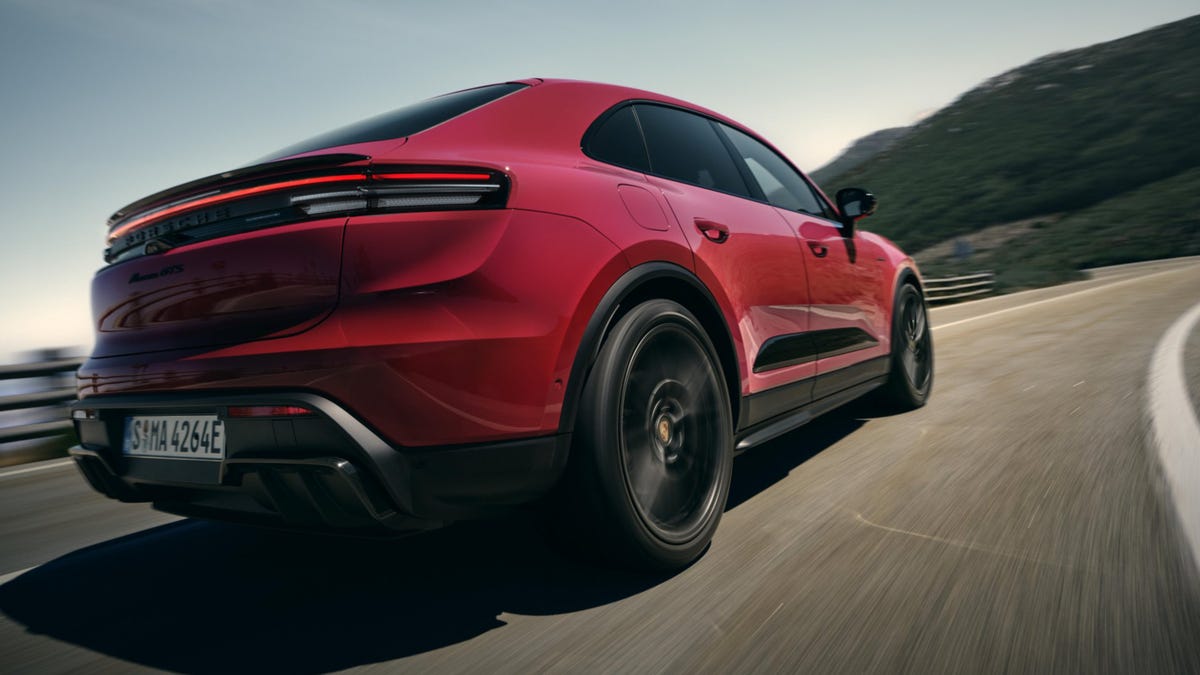 Porsche Macan GTS стал полностью электрическим и шокирует скоростью