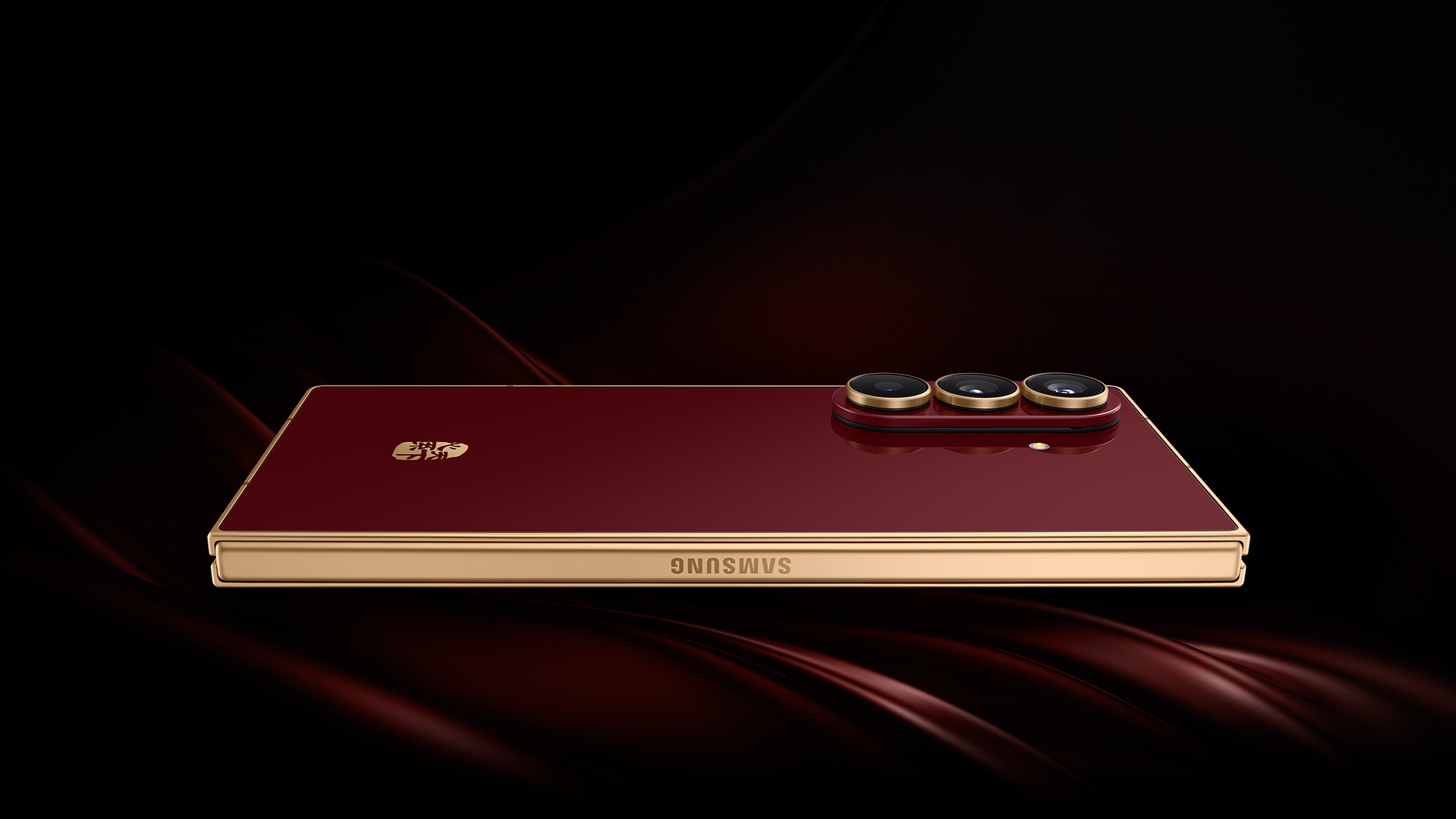 Samsung показала складной смартфон круче Galaxy Z Fold 7 — Samsung W26