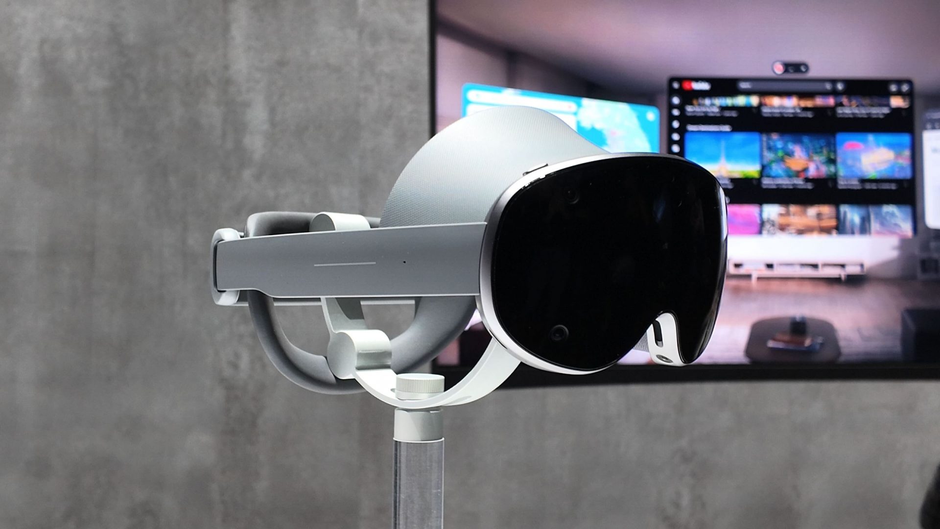 Samsung представит гарнитуру Project Moohan с XR и ИИ