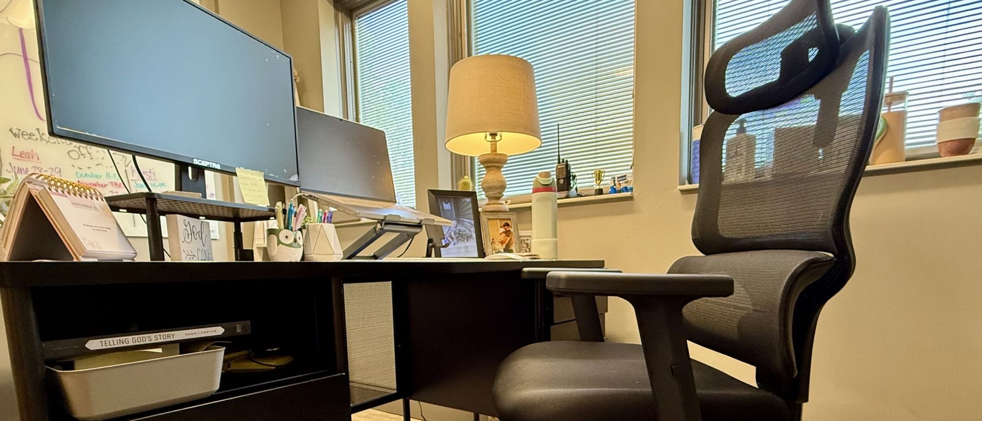 Обзор Sihoo M56C-V2 — комфортное бюджетное офисное кресло