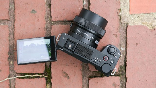 Обзор Sony ZV-E10 II — компактная камера для влогеров