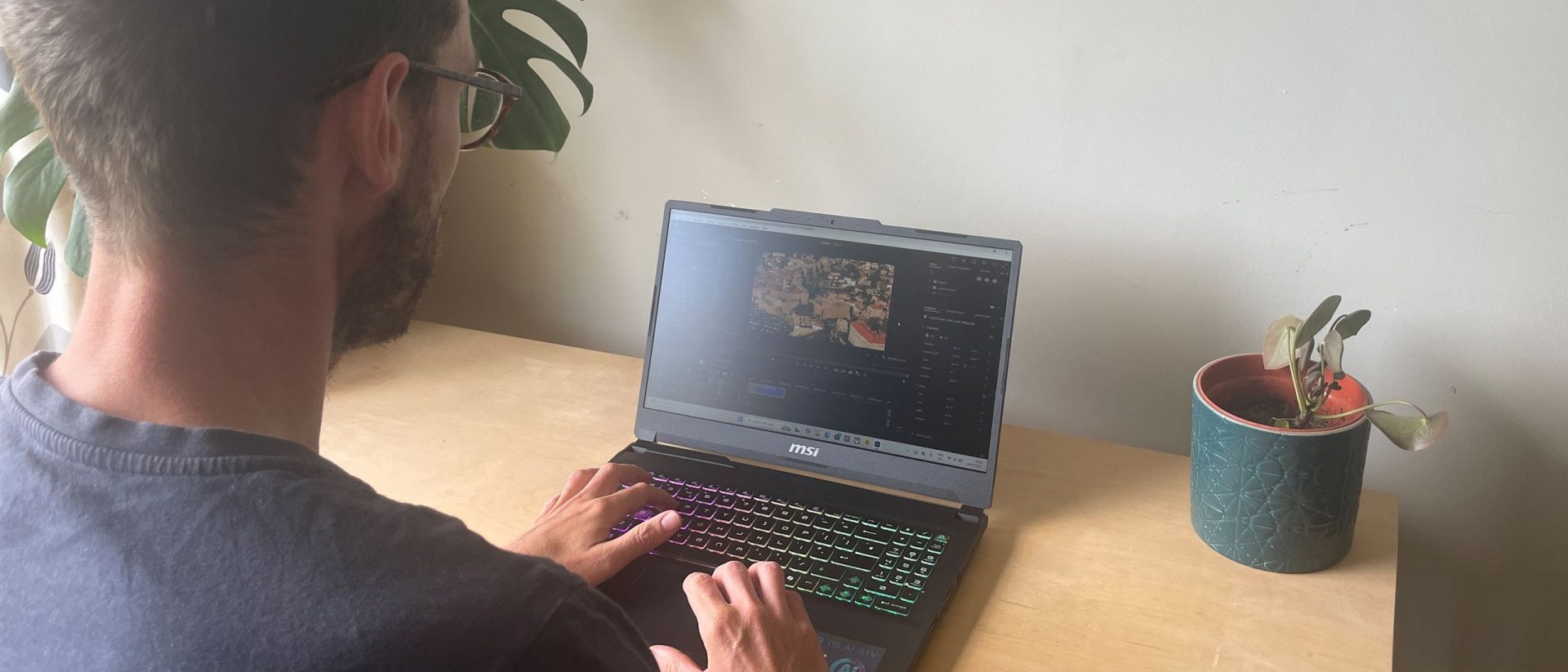 487912Обзор MSI Cyborg 15 AI — доступный геймерский ноутбук