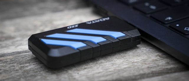 01_This rugged SSD survived my bag, pocket, and a few drops - but Im still wary of Обзор Adata SC735 — защищённый внешний SSD по низкой цене