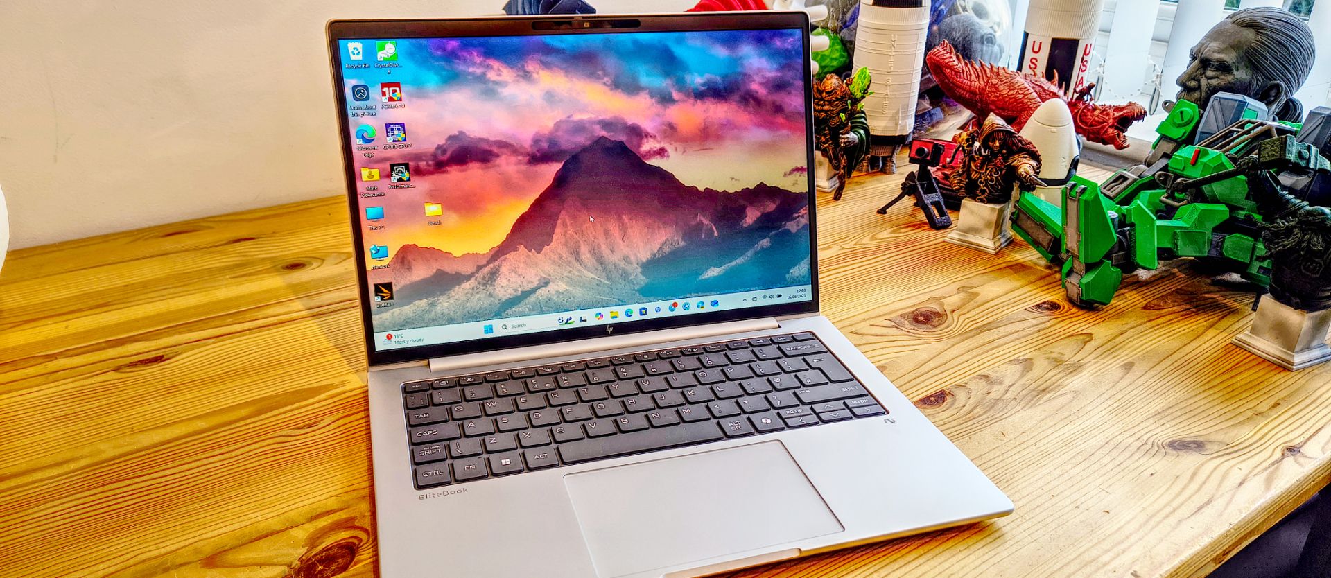 Обзор HP EliteBook 8 G1a — бизнес-ноутбук на AMD Ryzen