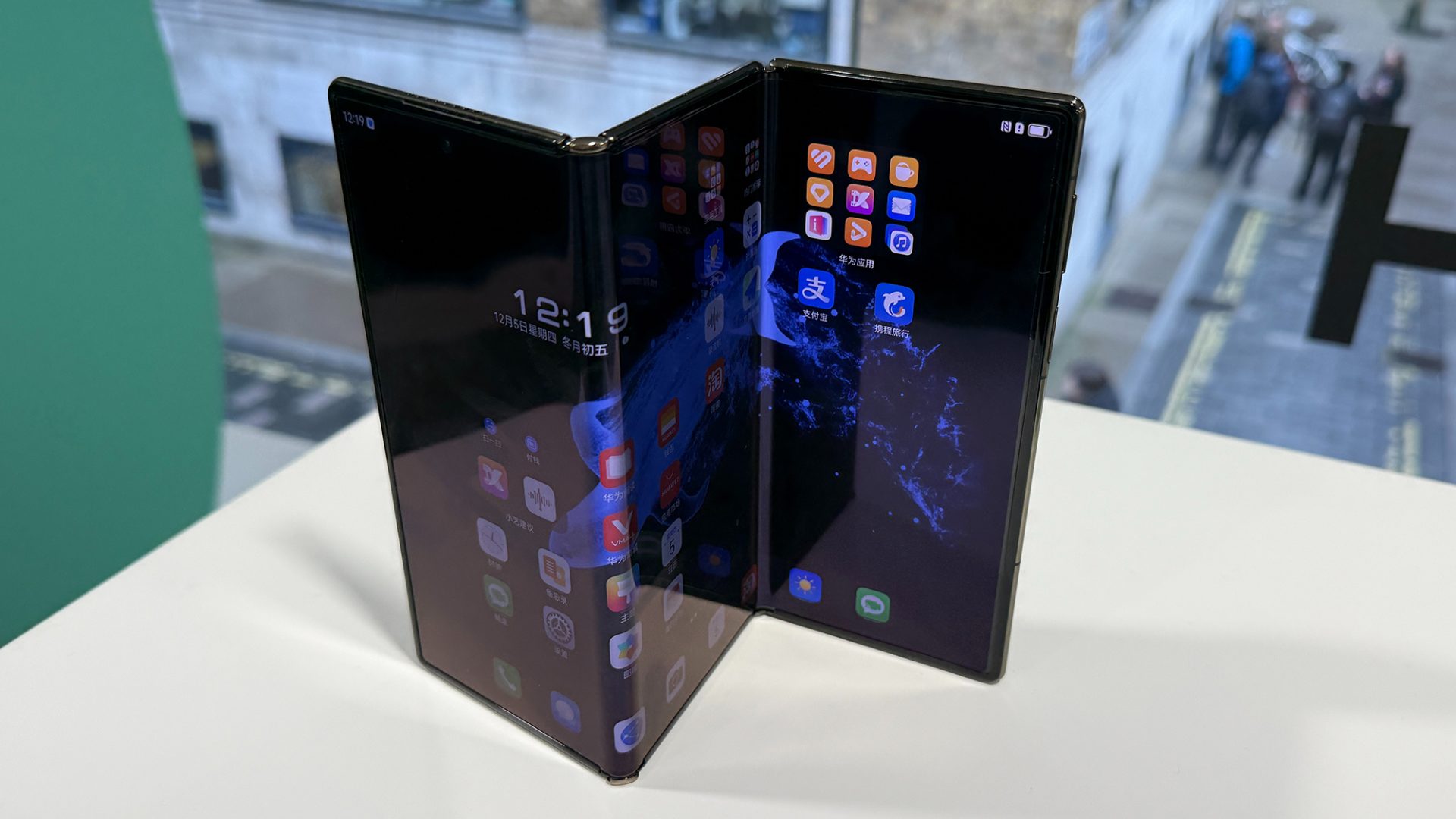Galaxy Tri-Fold может выйти на глобальный рынок