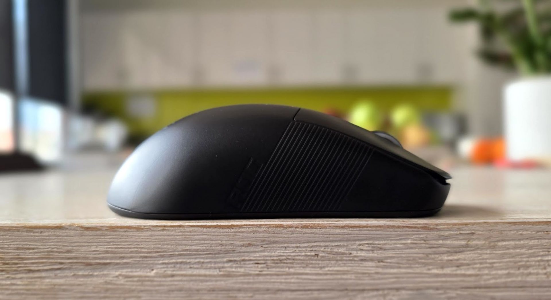 Asus ROG Harpe Ace Mini