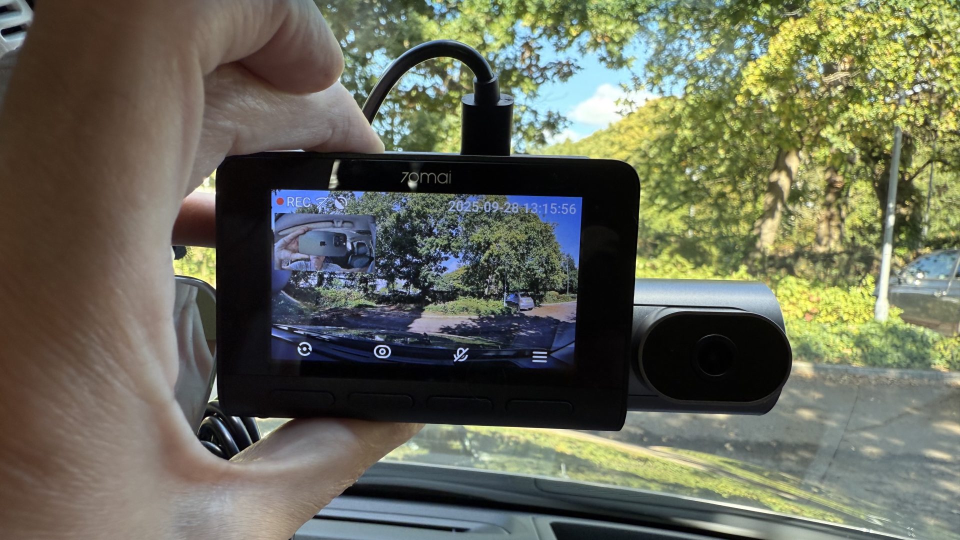 Обзор 70mai Dash Cam 4K T800 — премиум с тремя камерами картинка Обзор 70mai Dash Cam 4K T800 — премиум с тремя камерами