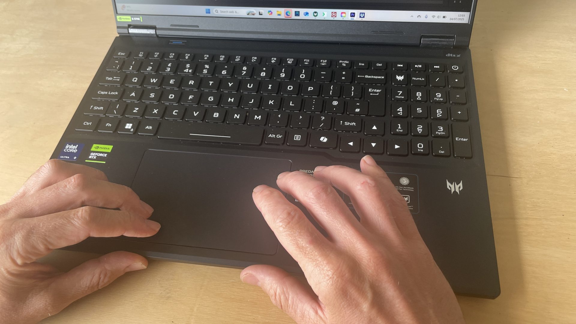 Обзор Acer Predator Helios Neo 16 AI — мощь для креатива