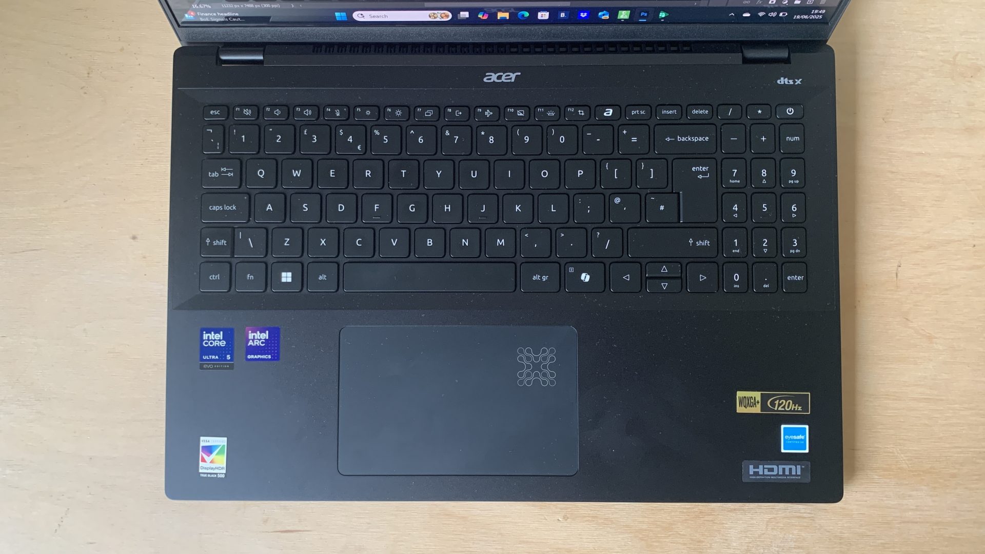 Обзор Acer Swift 16 AI: для простых креативных задач