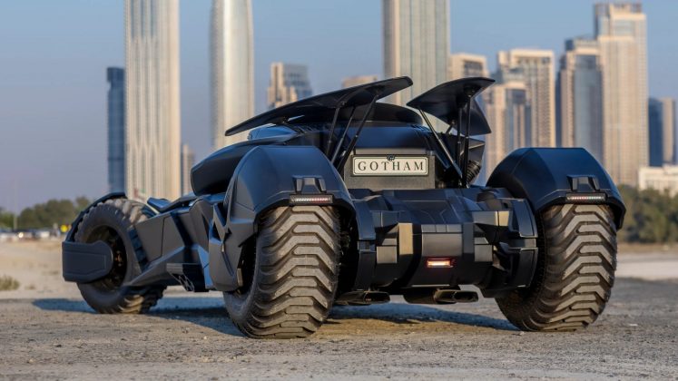 Mercedes Batmobile Tribute: уникальный автомобиль