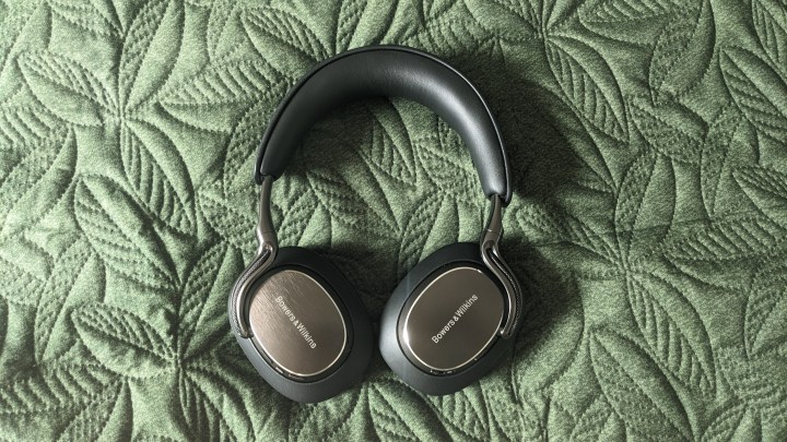  Bowers & Wilkins Px8 S2